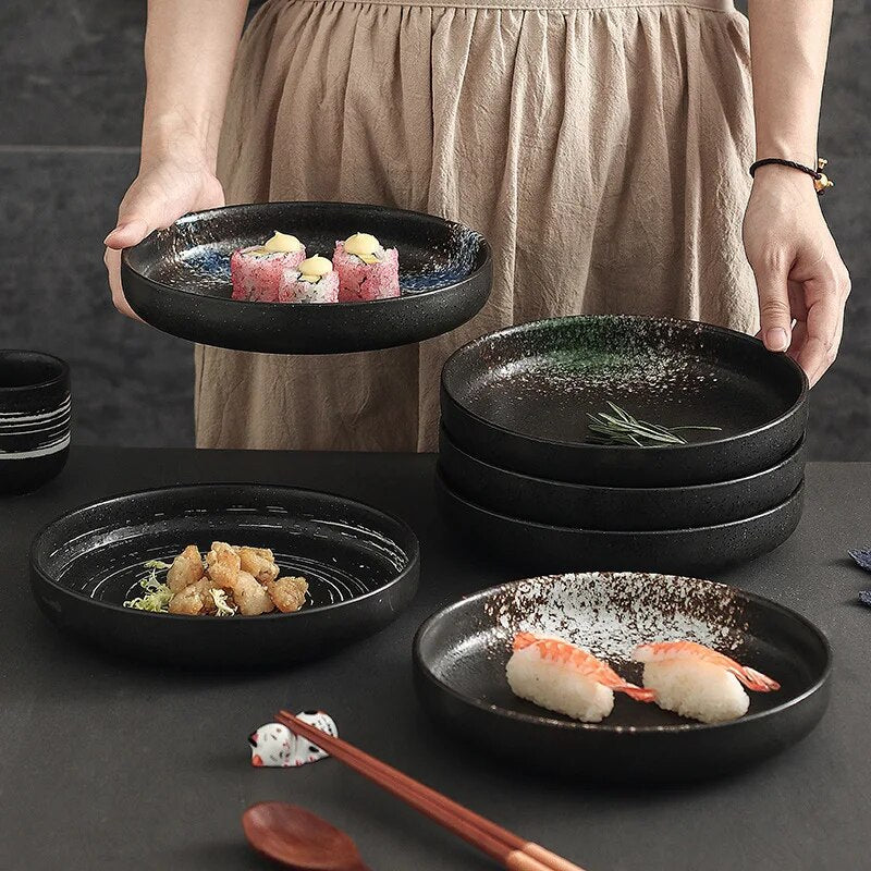 assiette japonaise noire traditionnelle en ceramique design