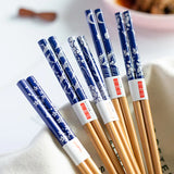 baguettes japonaises bleues et blanches motifs