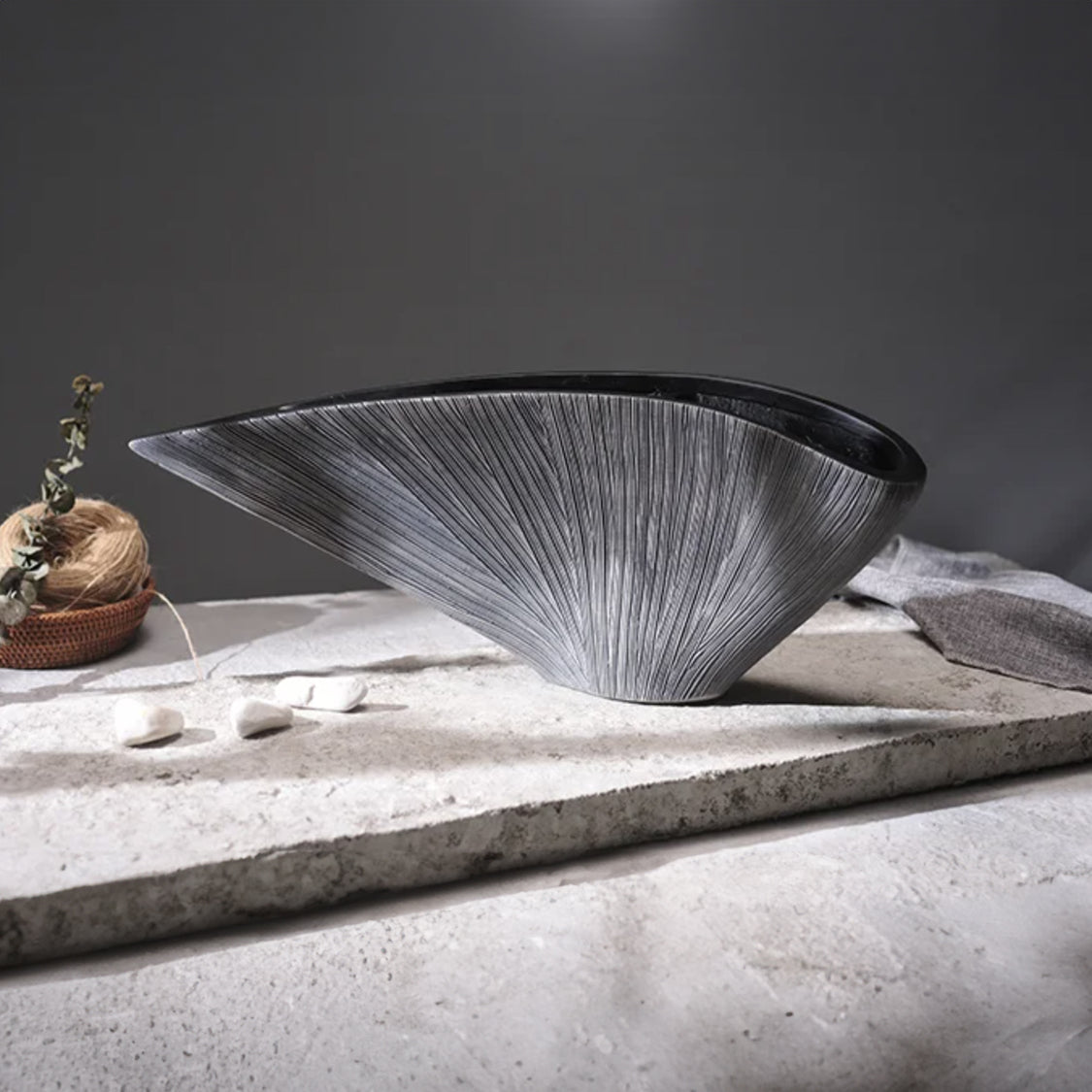 Vase japonais gris design