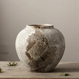 Large Japanese decorative vase