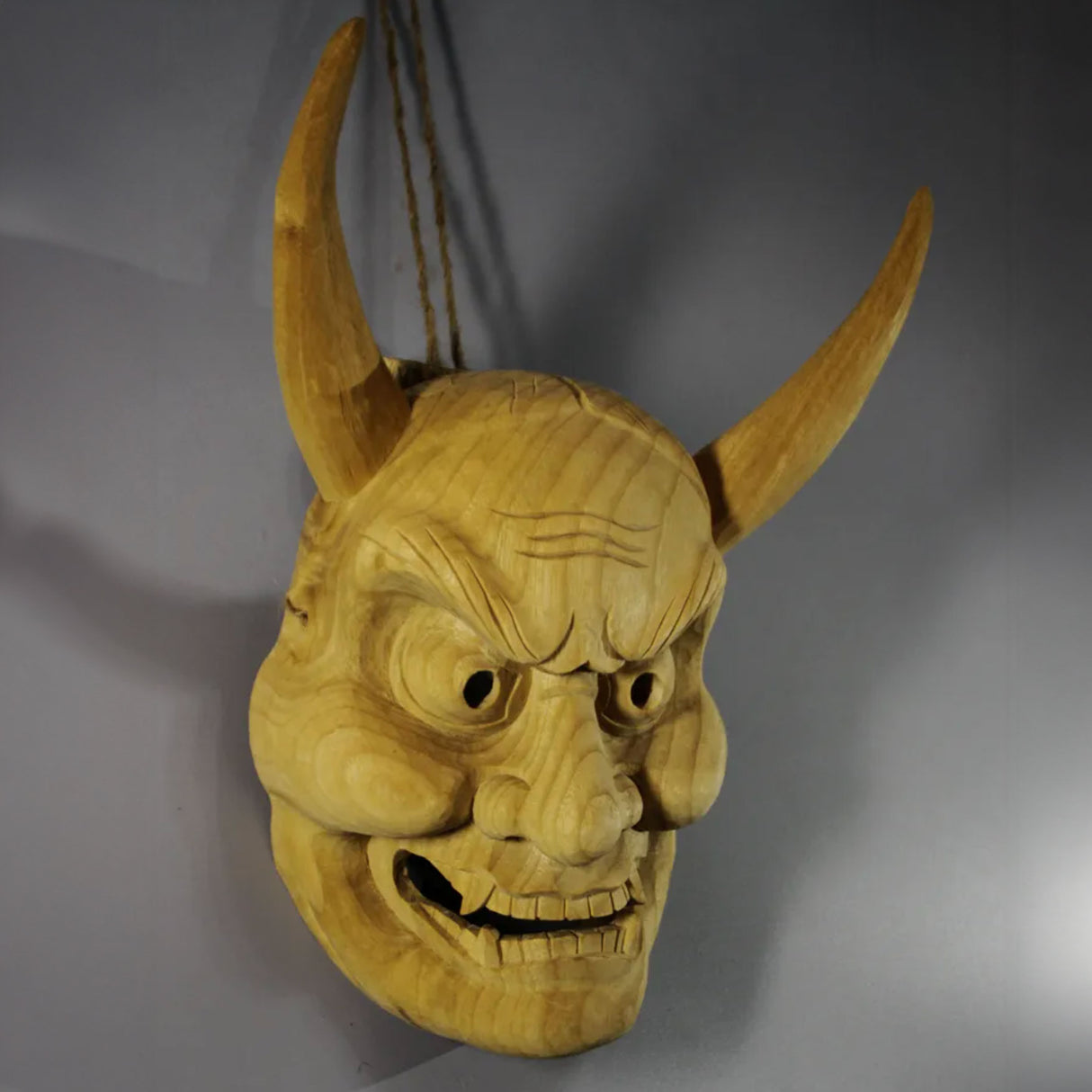 Japanese wooden demon mask (decorative mask)