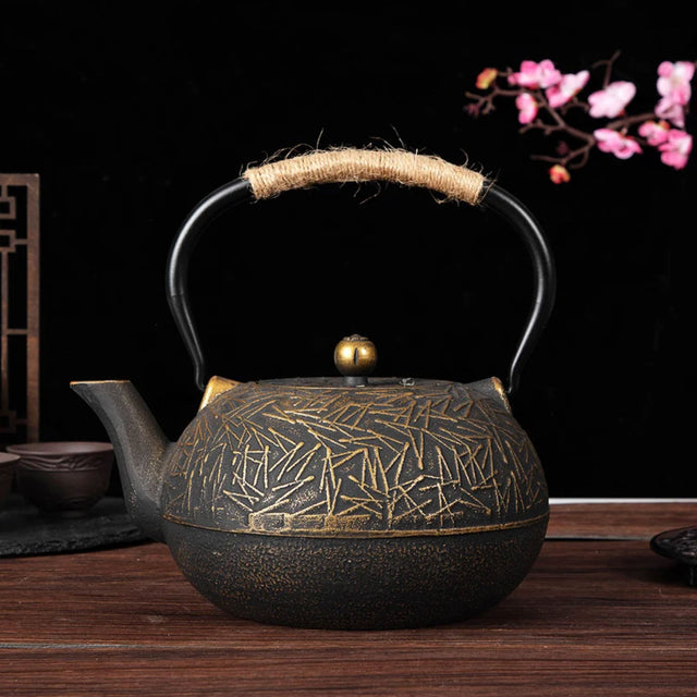 Théière japonaise en fonte ronde style ancien