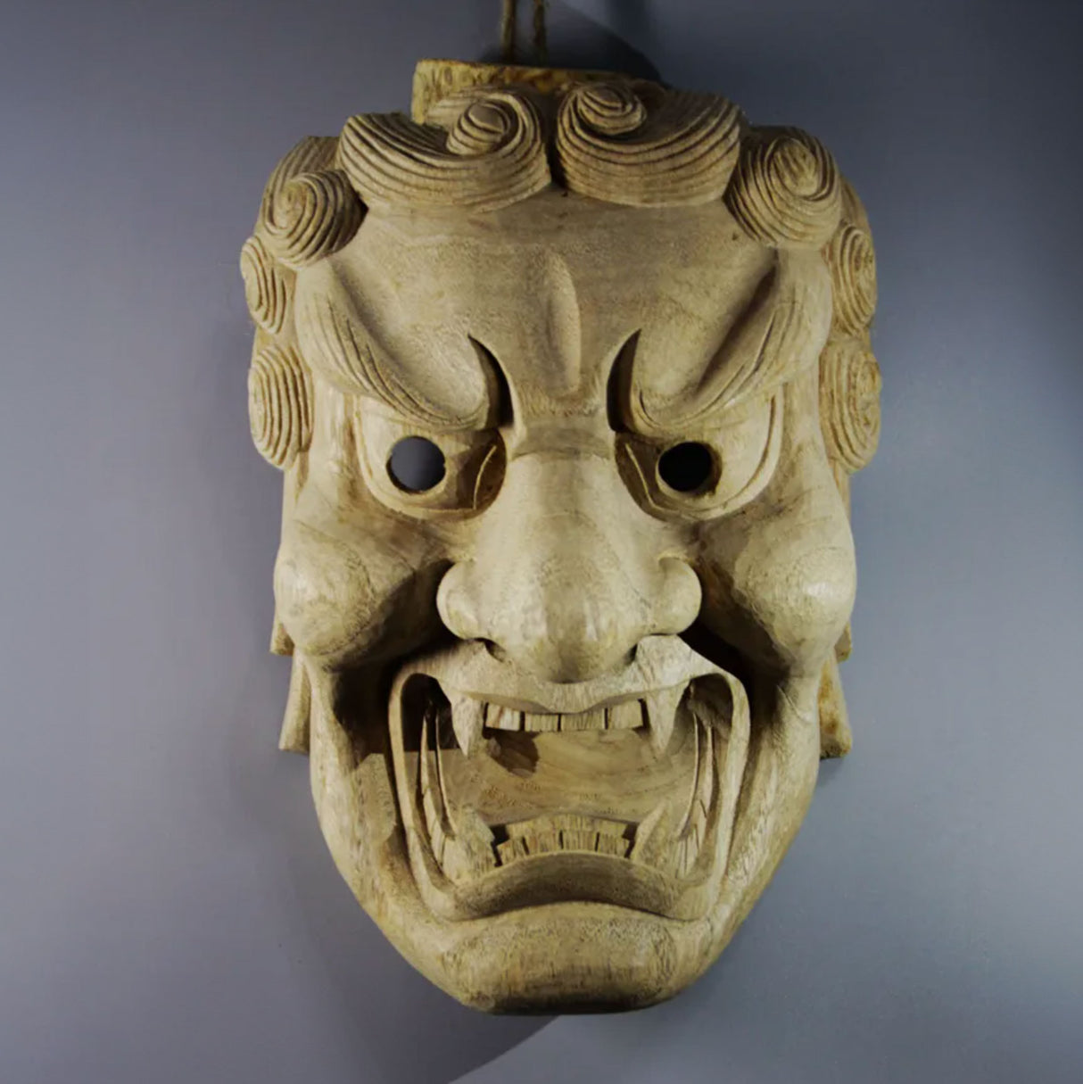 Masque japonais en bois démoniaque (masque décoratif)