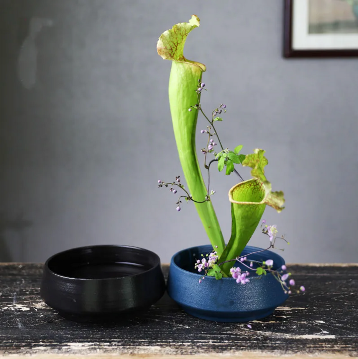 Round ceramic ikebana vase