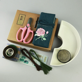 Complete kit for ikebana