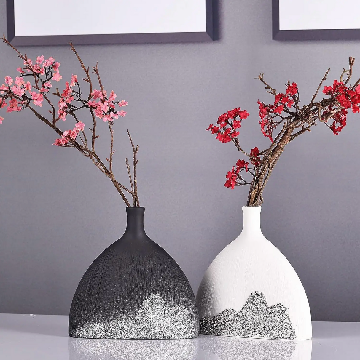 Japanese ceramic vase (set of 2 vases)