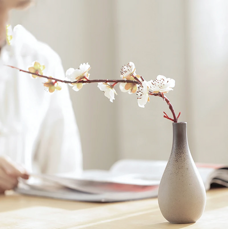 Small Zen Japanese vase