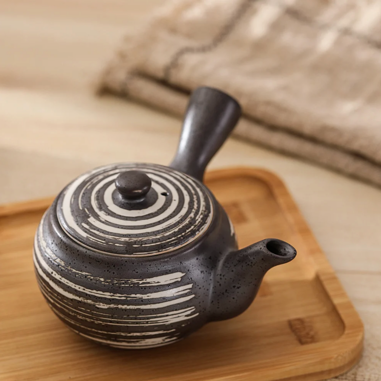 Japanese black and white kyusu teapot