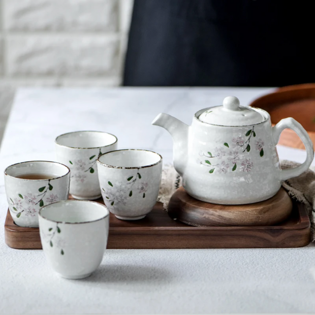Service à thé japonais blanc fleuri