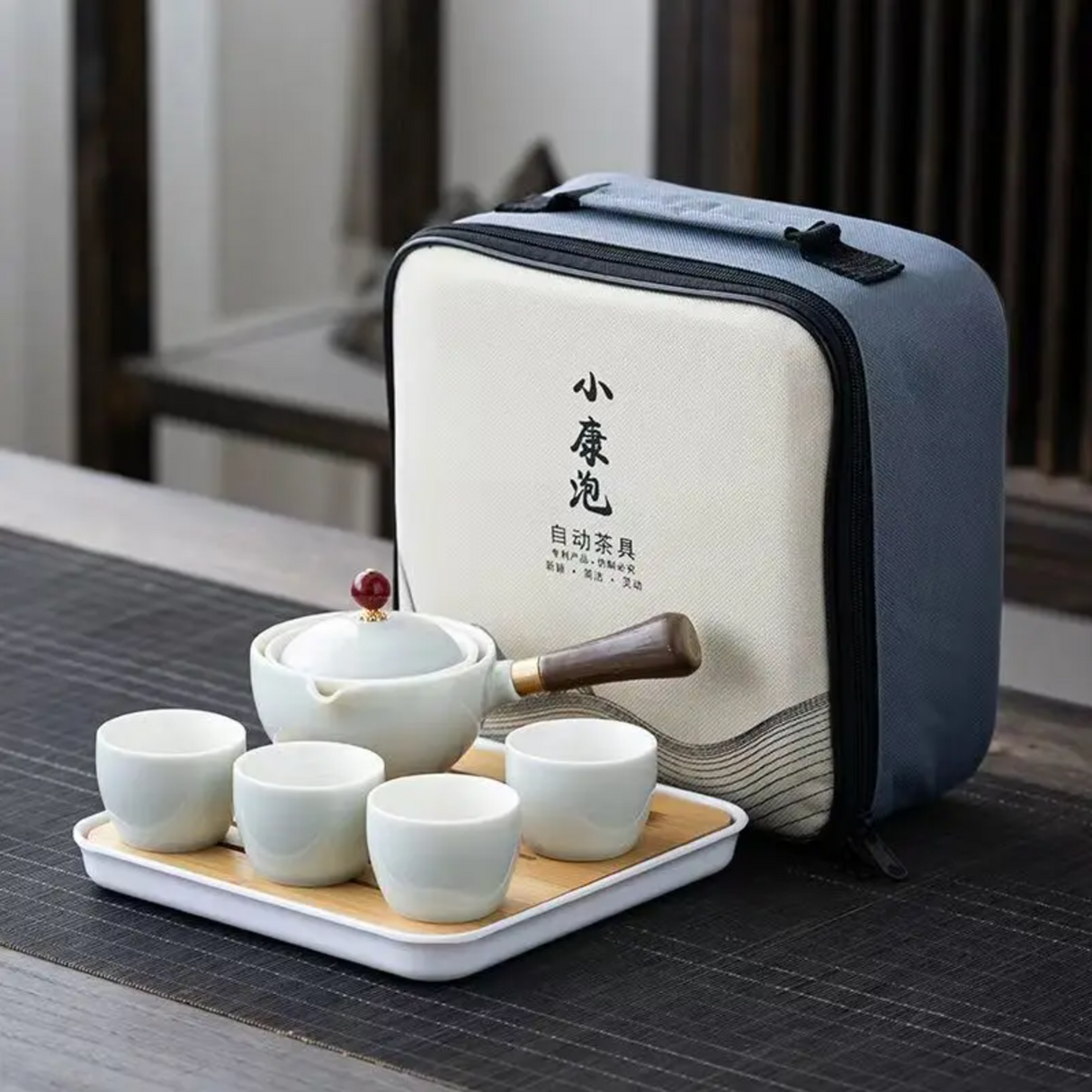 Service à thé japonais portatif blanc couleur unie