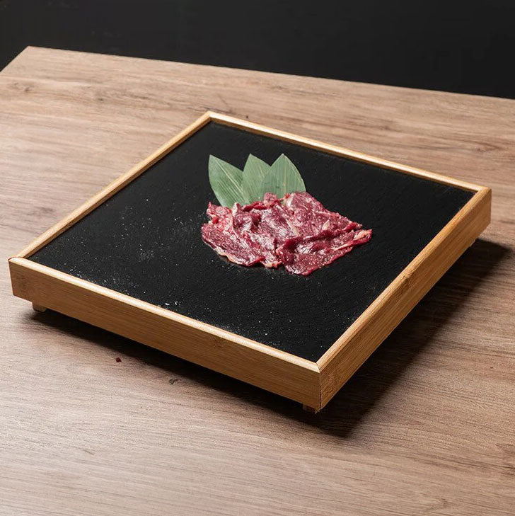 assiette japonaise design carre noire bois