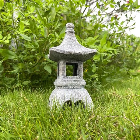lanterne japonaise jardin zen exterieur