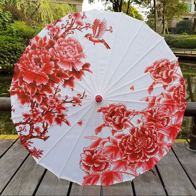 ombrelle-japonaise-blanche-a-fleurs-rouge