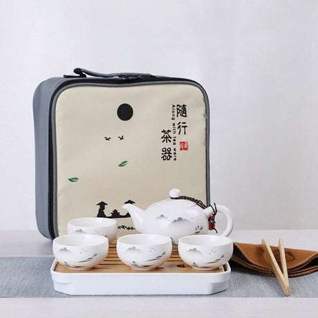 service-a-the-japonais-avec-sac
