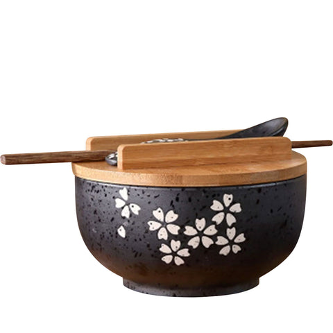 bol-japonais-avec-baguettes